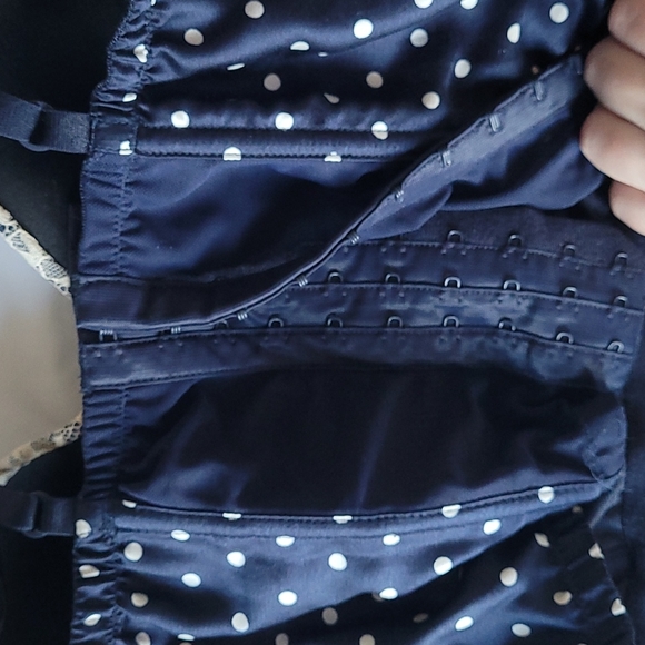 Guess bustier top - Picture 3 of 3